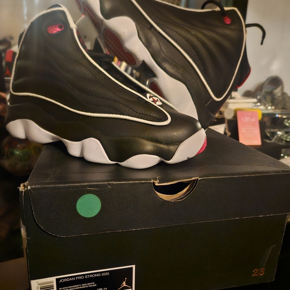 Jordan Kids Sneakers Black and White